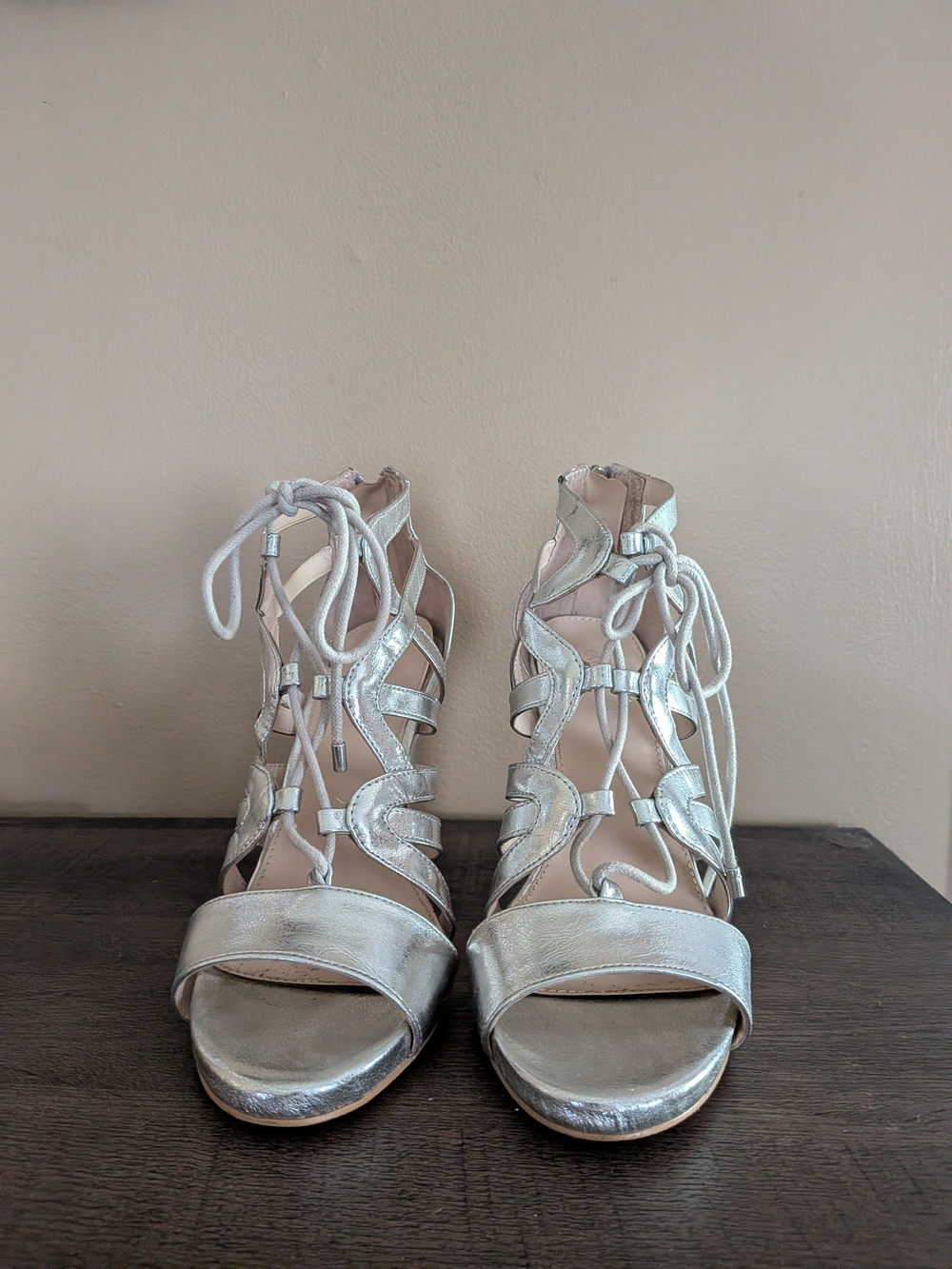 Eva Mendes New York & Co High Heels Silver Lace-up Gladiator Sandals Size 8M